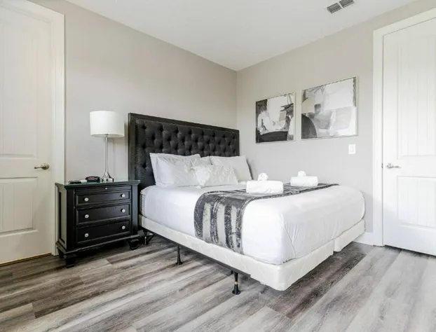 Encore Resort 6 Bedroom Vacation Home with Pool 2300 hotel detail image 3