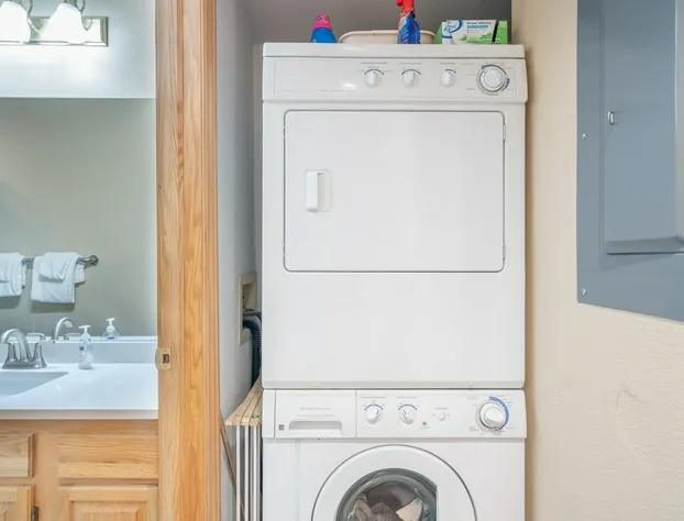 Mahoney Dr - Cimarron Lodge 35 hotel detail image 4