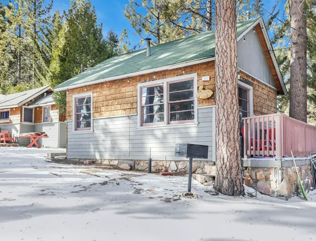 Shore Acres Lodge #452 hotel detail image 3