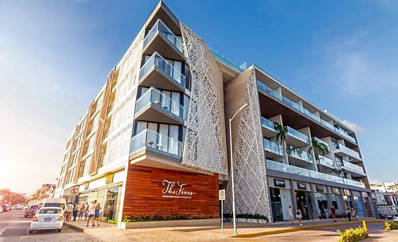 The Fives Downtown Hotel, Curio By Hilton hotel hero