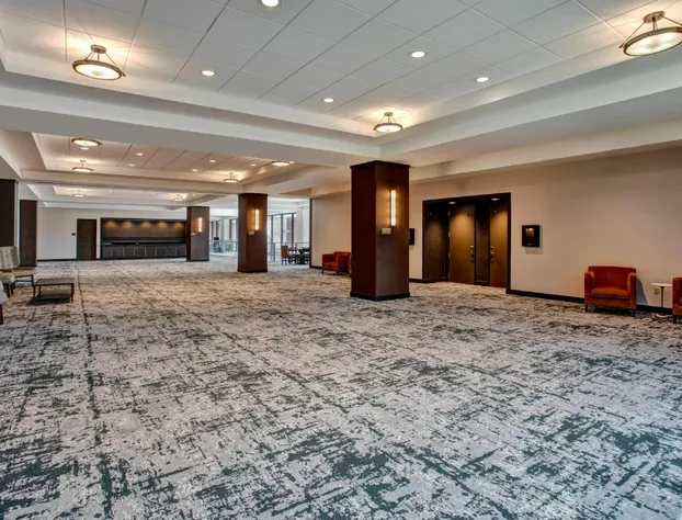 DoubleTree by Hilton Lansing hotel detail image 4