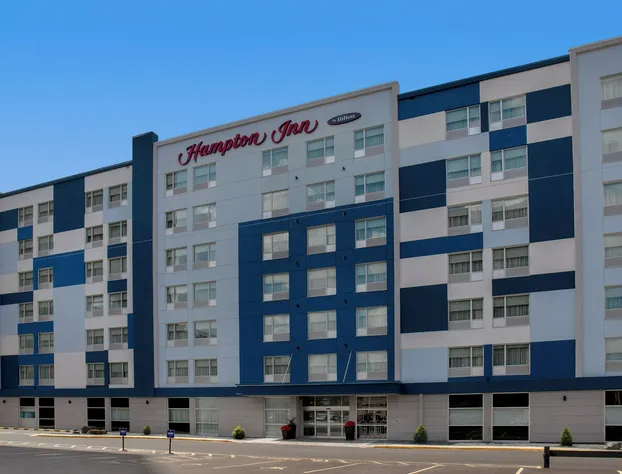 Hampton Inn by Hilton Winnipeg Downtown hotel detail image 1