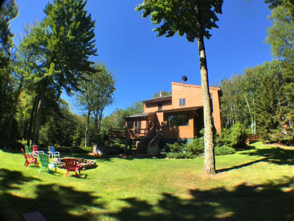 Mink Hollow Lodge hotel hero