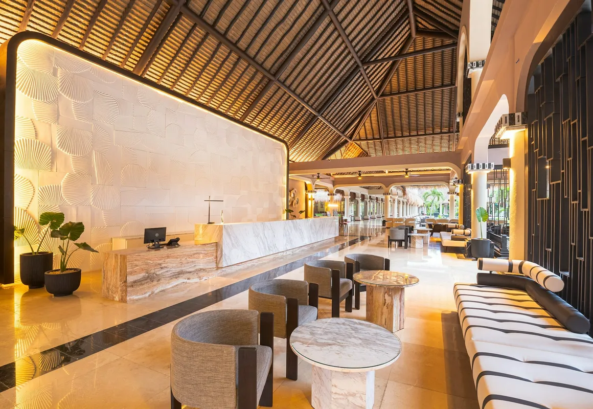 Grand Palladium Colonial Resort & Spa All Inclusive hotel hero