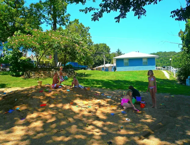 Lamplighter Resort hotel detail image 1