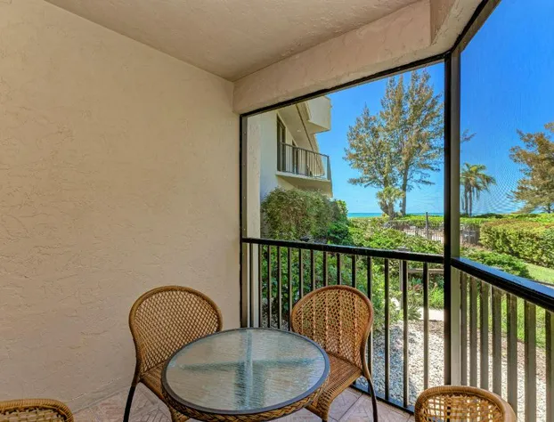 Sea Grape Inn 2- BEACHFRONT Property hotel detail image 1