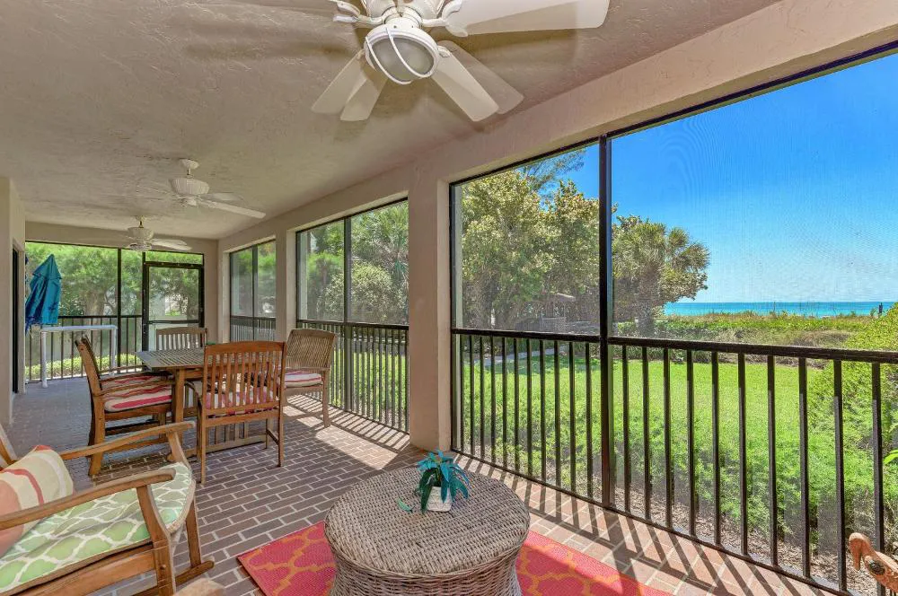 Sea Grape Inn 1- BEACHFRONT Property hotel hero