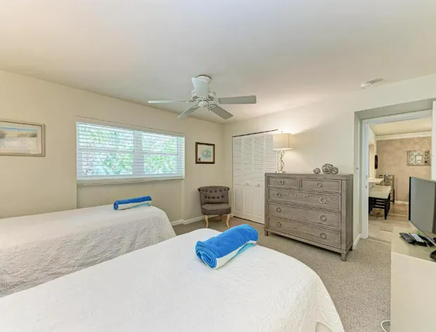 Sea Grape Inn 5- BEACHFRONT Property hotel detail image 2