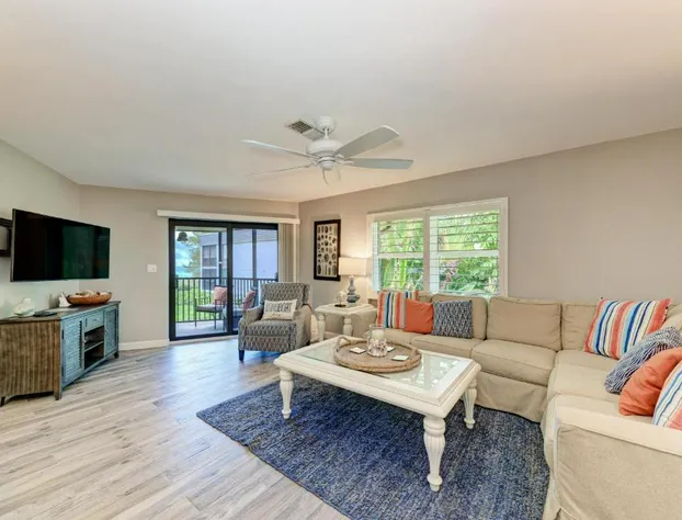 Sea Grape Inn 6- BEACHFRONT Property hotel detail image 2