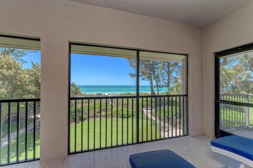 Sea Grape Inn8- BEACHFRONT Property hotel hero