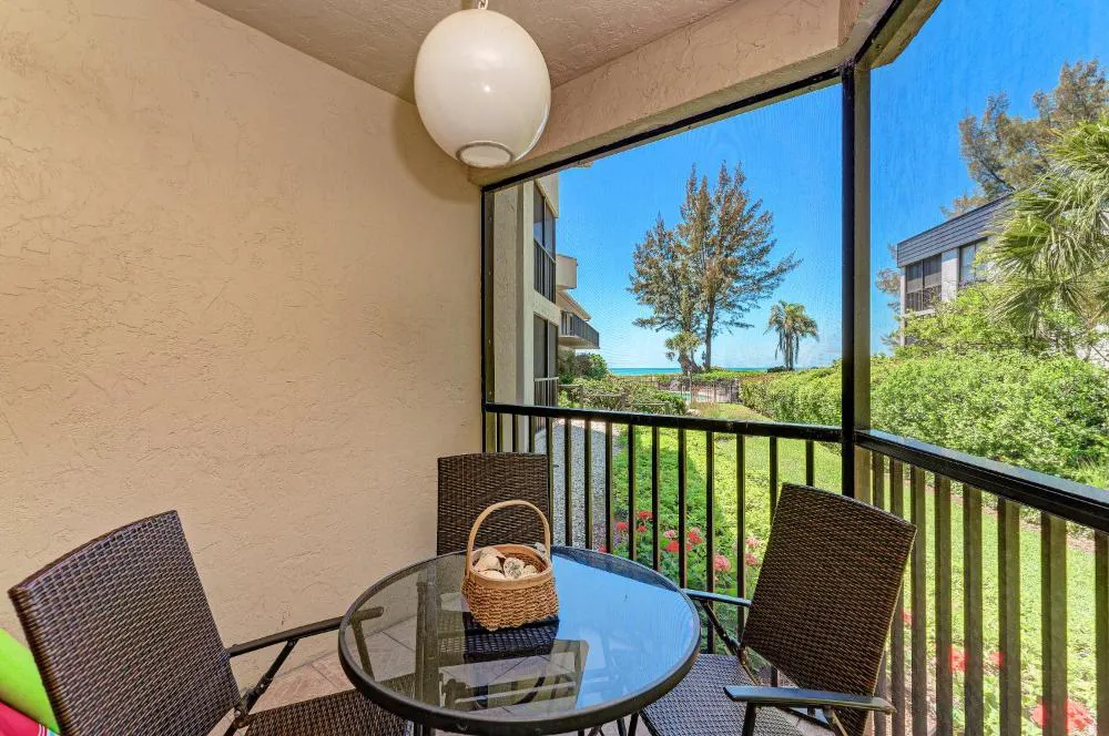 Sea Grape Inn 3 - BEACHFRONT Property hotel hero