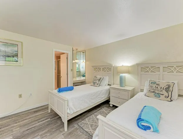 Sea Grape Inn 3 - BEACHFRONT Property hotel detail image 2