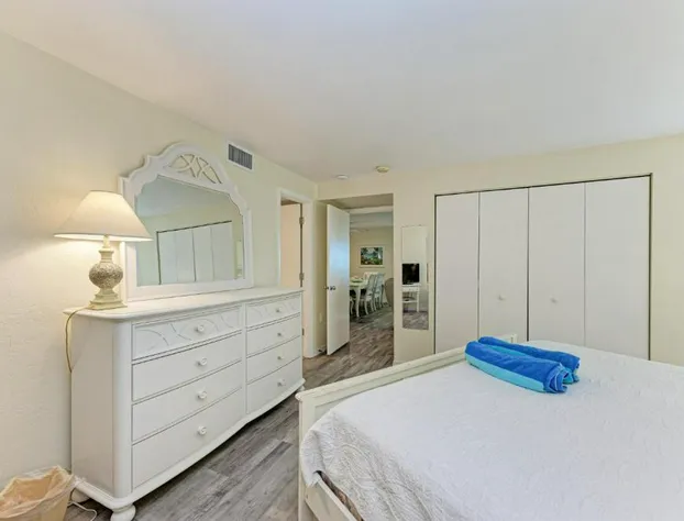 Sea Grape Inn 3 - BEACHFRONT Property hotel detail image 3