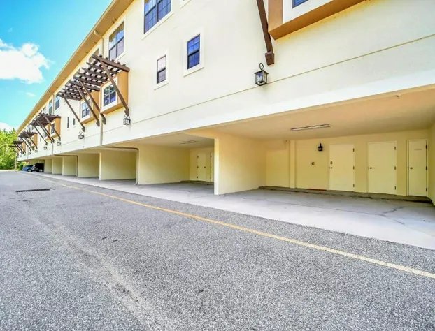 Modern 4Br Townhome Resort Access Near Disney hotel detail image 4