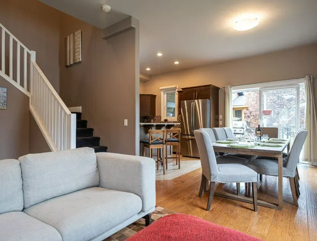 Aspen Lodge by Revelstoke Vacations hotel detail image 4