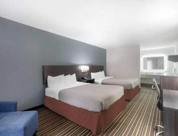 Downtown Inn & Studio Suites hotel detail image 3