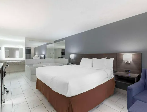 Downtown Inn & Studio Suites hotel detail image 4