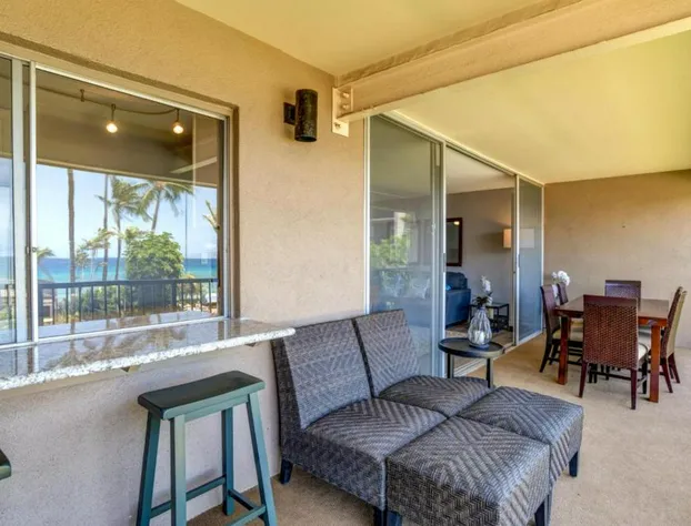 K B M Resorts- Hol-217 Gorgeous 2Bd Ocean-front Oversized Balcony, Chefs Kitchen, Bar! hotel detail image 4