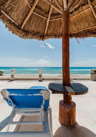 HotelZone L17 Beach Access hotel detail image 3