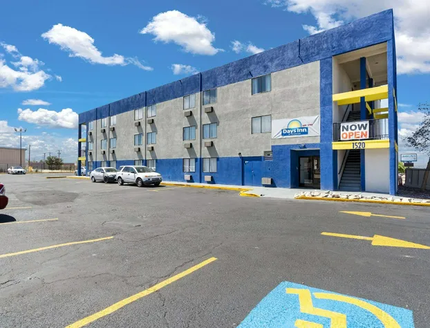 Days Inn by Wyndham Albuquerque I-25 hotel detail image 2