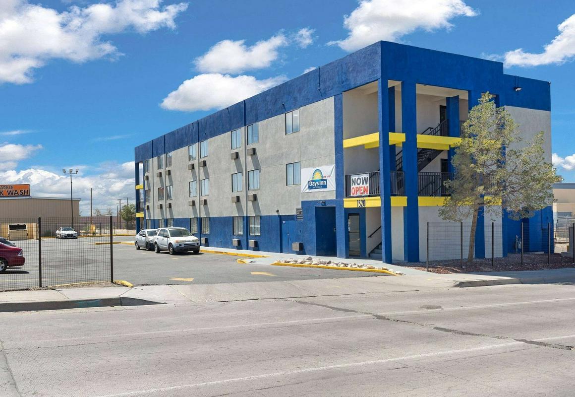 Days Inn by Wyndham Albuquerque I-25 hotel hero