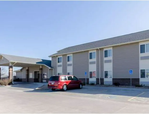 Park View Inn & Suites Hoisington hotel detail image 1