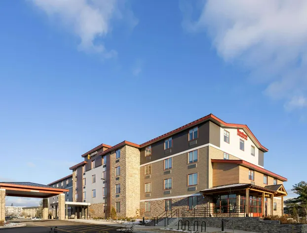 La Quinta Inn & Suites By Wyndham Williston/Burlington hotel detail image 2