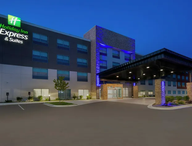 Holiday Inn Express & Suites Muskegon - Grand Haven by IHG hotel detail image 2