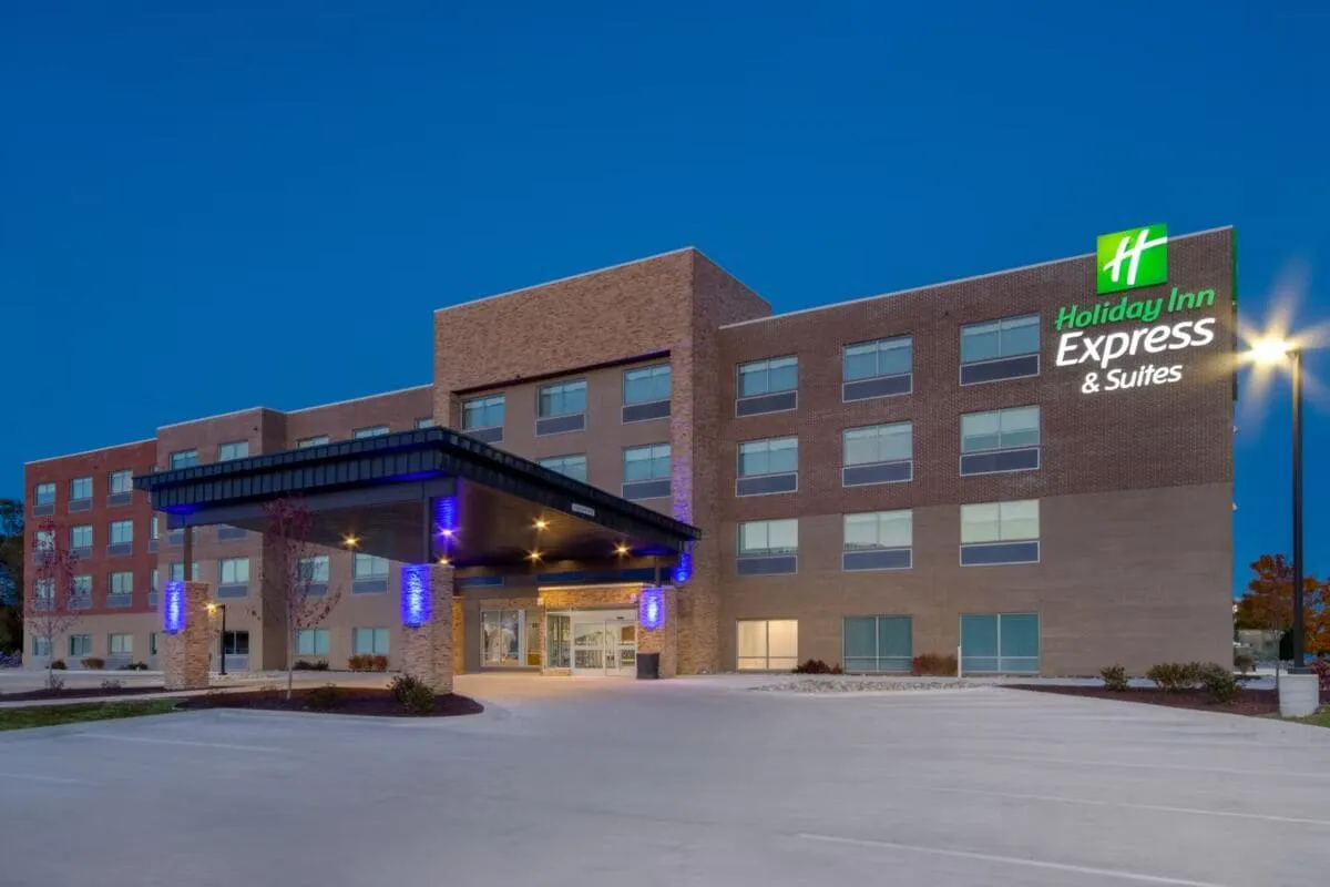Holiday Inn Express and Suites Oscoda by IHG hotel hero