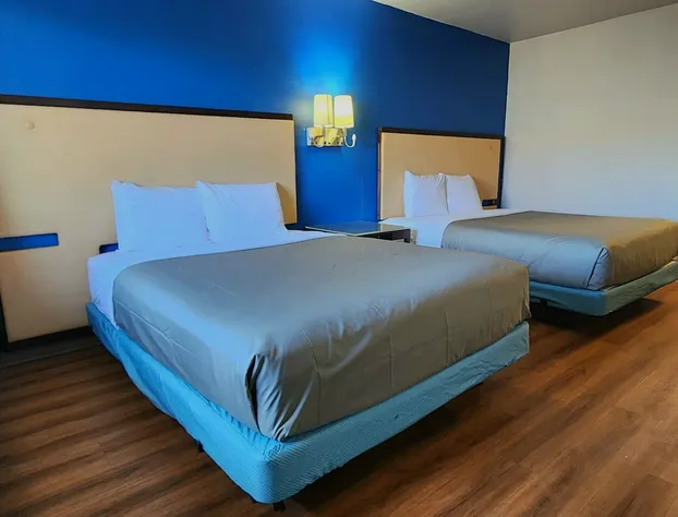 Country Yard Inn and Suite hotel detail image 4