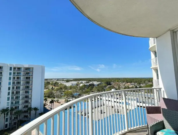 Spectacular Sunsets 5 star Resort Condo Across from Beach Sleep 6 Private Shuttle hotel detail image 3