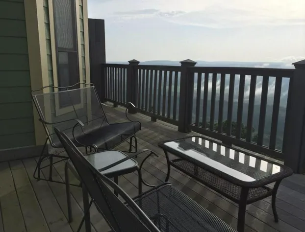 Suite Lookout At The Mentone Mountain View Inn hotel detail image 2