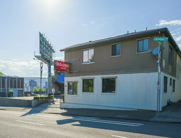 Broadway Inn By Oyo Portland Downtown hotel detail image 3