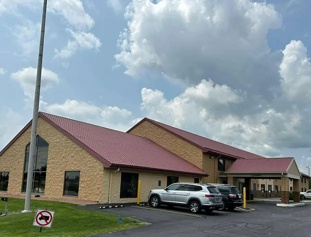 Super 8 by Wyndham Sturtevant/Racine hotel detail image 4