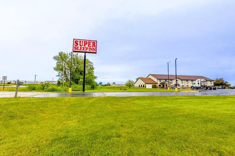 Super Sleep Inn hotel hero