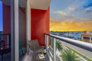 5Beachfront Resort Front Bay View Balcony Enjoy Sunsets hotel detail image 4