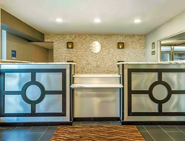 Comfort Inn Airport hotel detail image 2