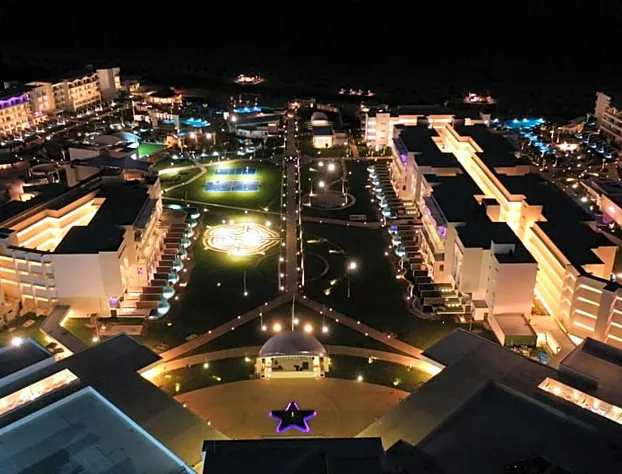 Planet Hollywood Cancun, An Autograph Collection All-Inclusive Resort hotel detail image 3