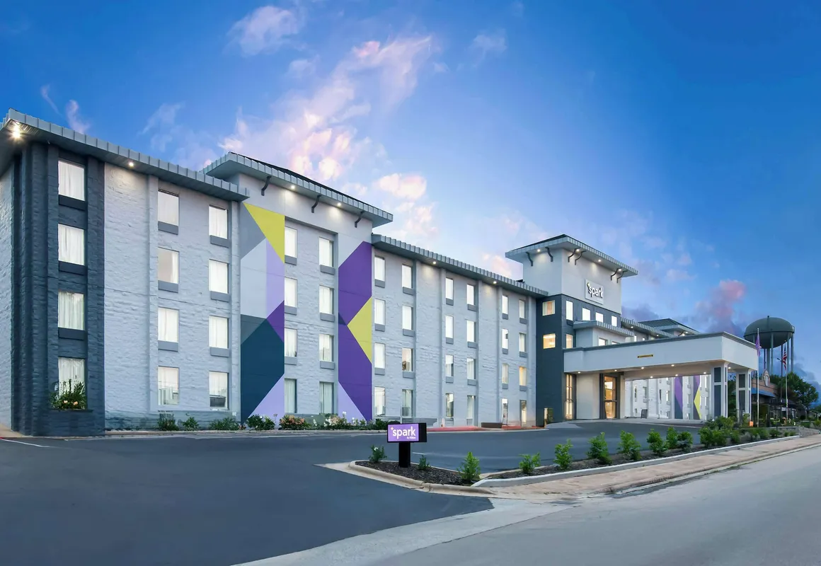 Spark by Hilton Branson Meadows hotel hero