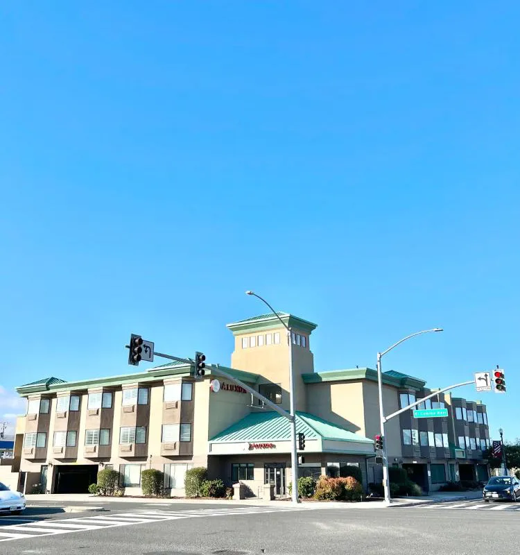 Hotel Aluxor Sfo Sapphire Boutique Collection hotel hero