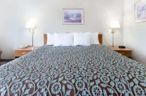 Econo Lodge hotel detail image 2