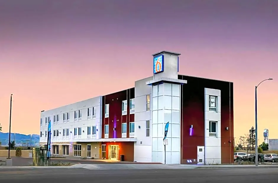 Motel 6 Highland, CA – San Bernardino – East hotel hero