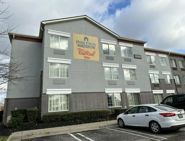 HomeTowne Studios by Red Roof Southfield hotel detail image 1