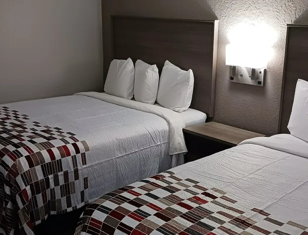 Red Roof Inn Huntsville, AL hotel detail image 4