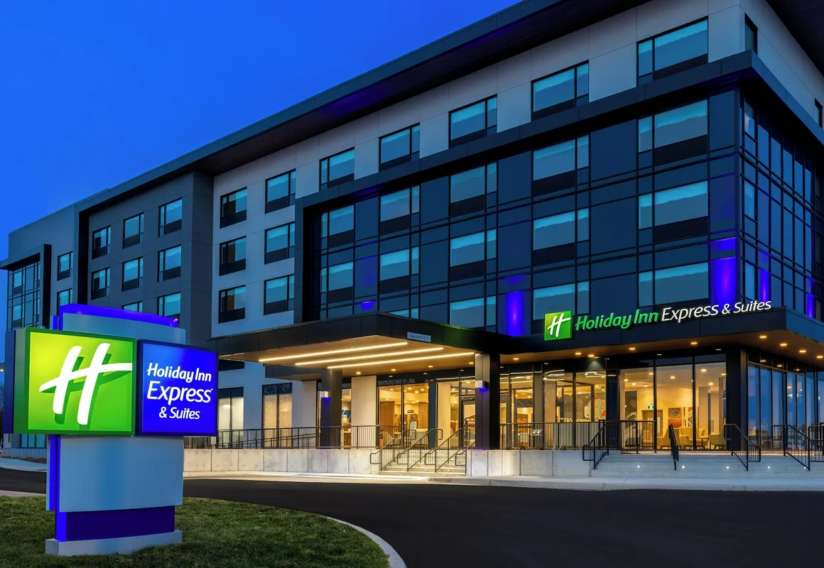 Holiday Inn Express & Suites St.Thomas by IHG hotel hero