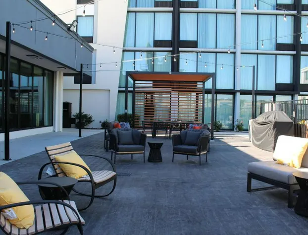 Staybridge Suites Dallas Market Ctr Love Field by IHG hotel detail image 4