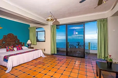 Mar Sereno Hotel & Suites hotel detail image 2