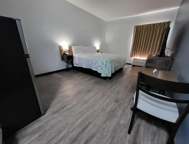 HomeTowne Studios by Red Roof Prattville hotel detail image 4