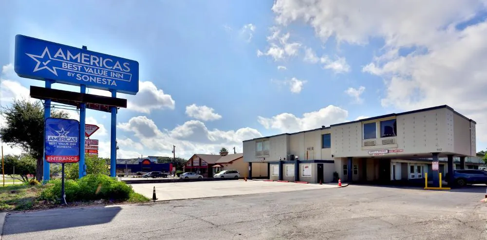 Americas Best Value Inn San Antonio Airport South hotel hero