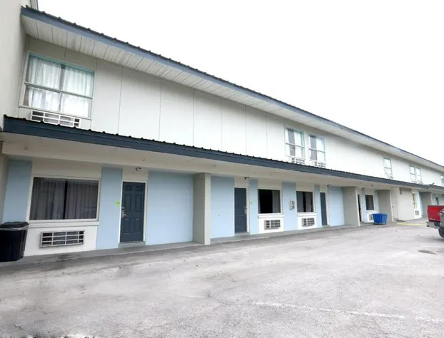 Americas Best Value Inn San Antonio Airport South hotel detail image 4